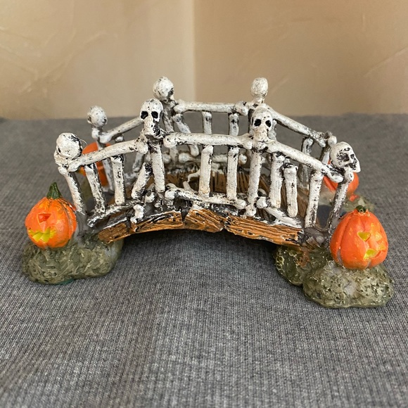 Lemax Other - Halloween decor